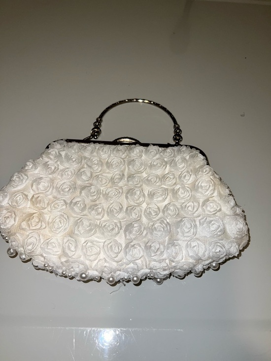 Pearl-Embellished White Evening Clutch - Picture 2 of 3
